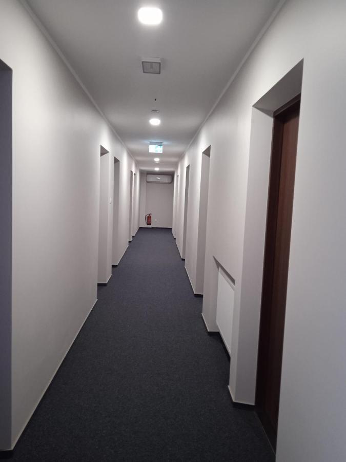 Astral Apart otel Raszyn Dış mekan fotoğraf