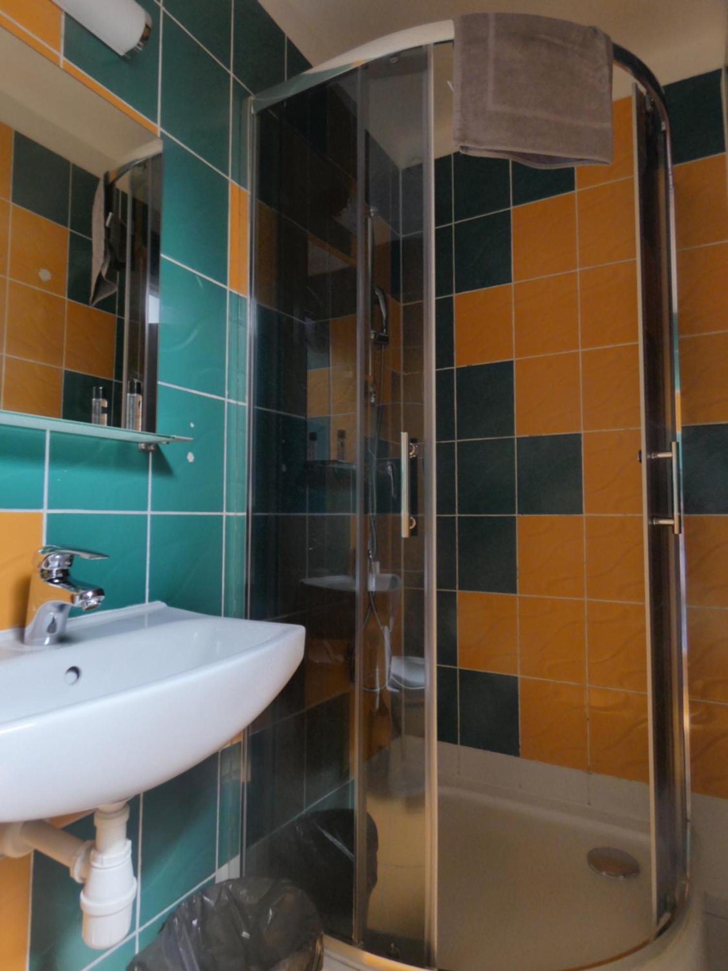 Astral Apart otel Raszyn Dış mekan fotoğraf